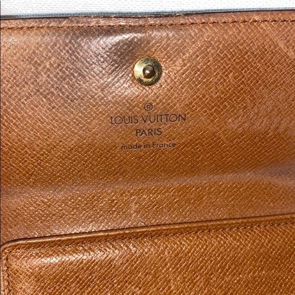 Authentic Louis Vuitton Monogram Wallet - Picture 9 of 14